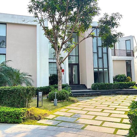 Oakwood Ha Long Hotel Exterior photo