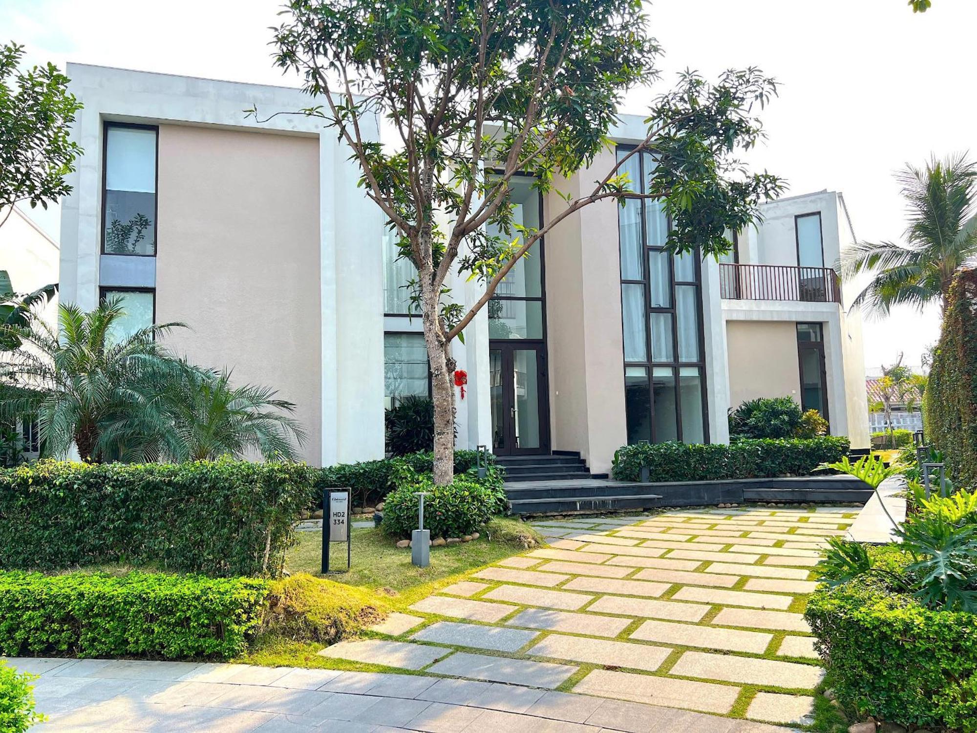 Oakwood Ha Long Hotel Exterior photo