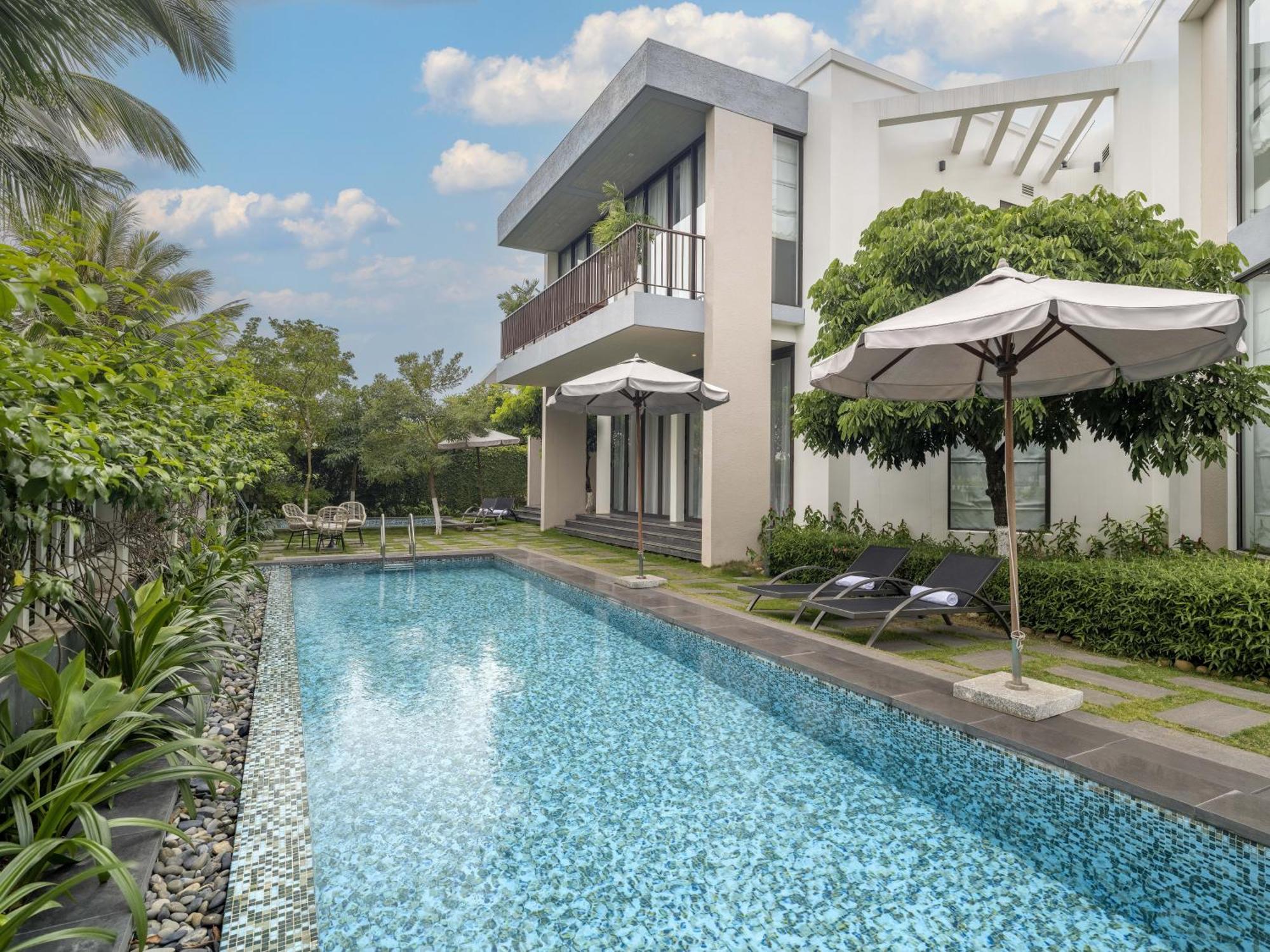 Oakwood Ha Long Hotel Exterior photo